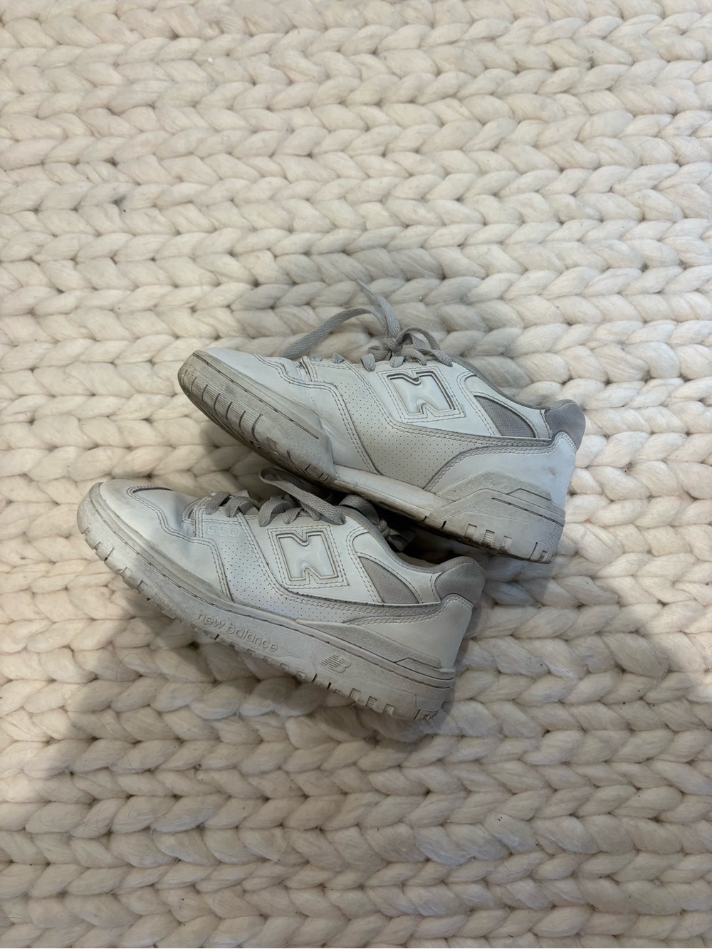 New Balance women’s white and grey Classic White Sneakers